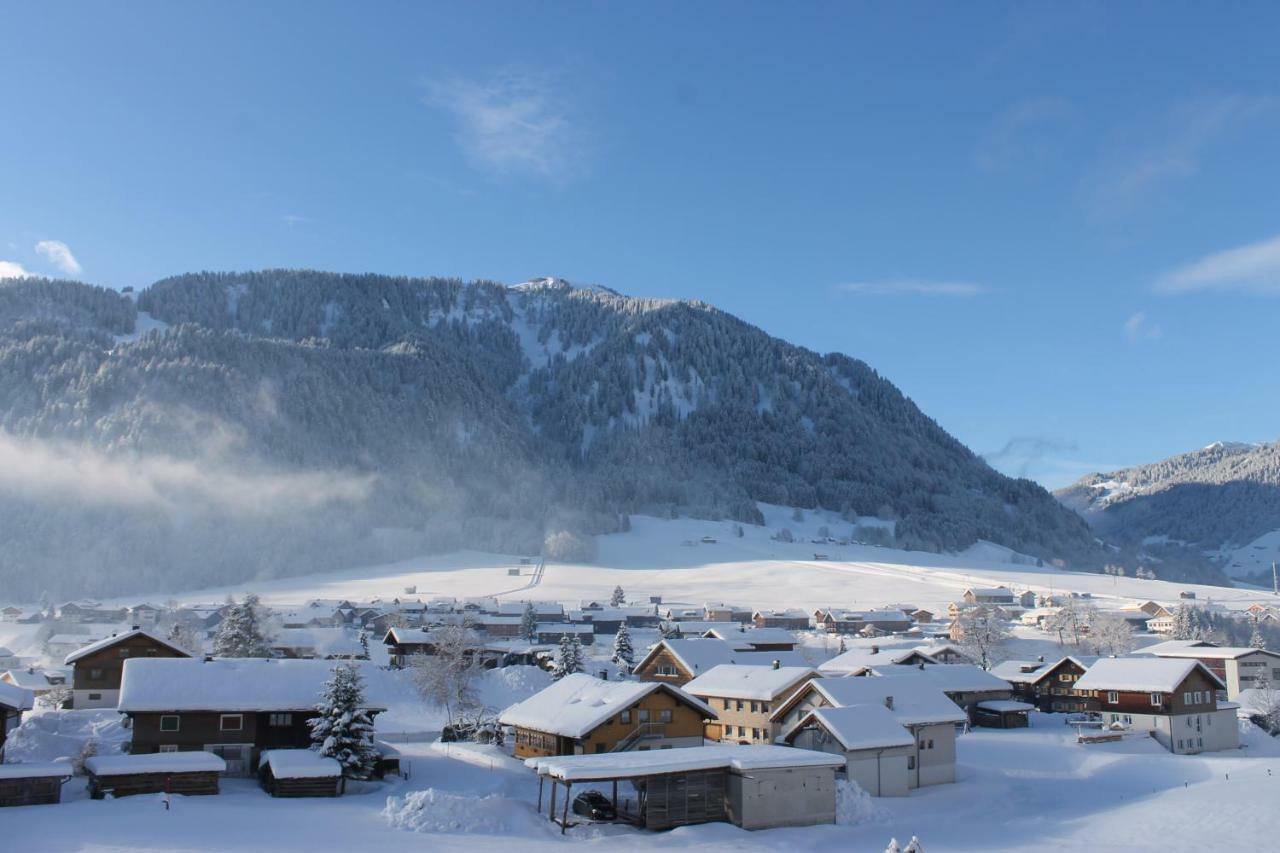 Ruef Wohlfuehl-Apartments Au (Vorarlberg) ภายนอก รูปภาพ
